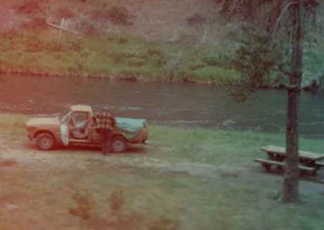 datsun-truck-at-deschutes